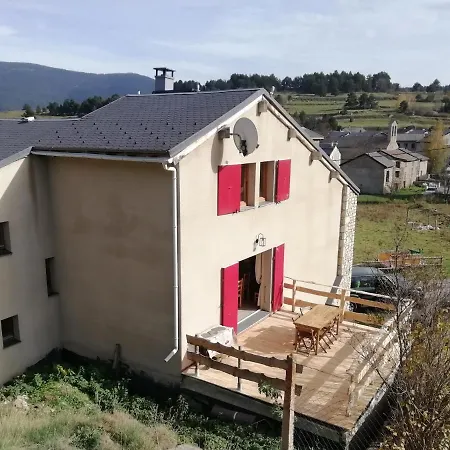 Holiday home Maison De Montagne Dans Village Du Capcir *